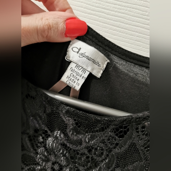 Dynamite Lace Black Top - Picture 4 of 4